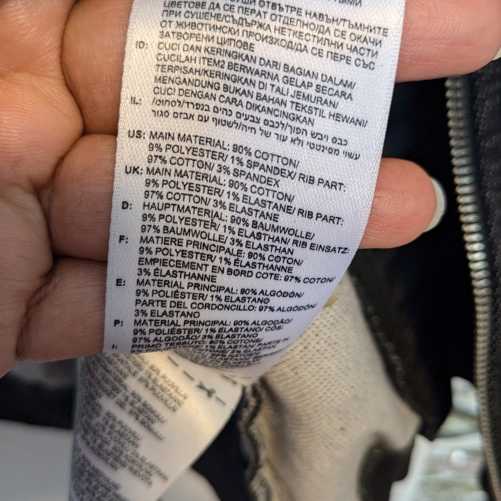 Adidas Men's unisex Black and Gray denim look jacket, XL - Picture 10 of 10